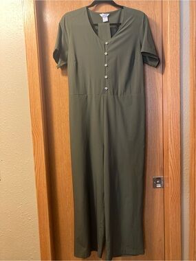 Duluth Trading Company Green Short-Sleeve Jumpsuit